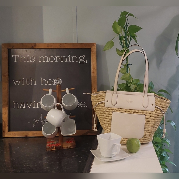 kate spade Handbags - Kate Spade Natural Straw and Cream Tote